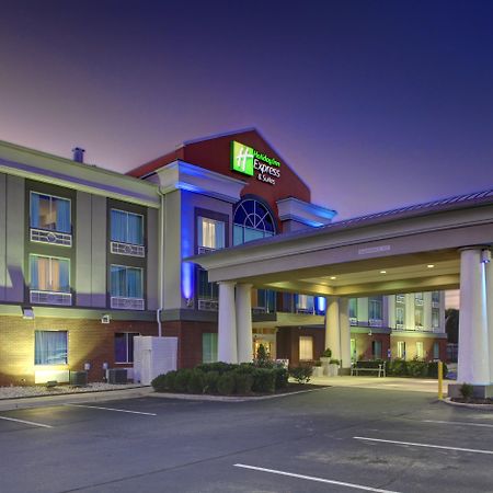 Holiday Inn Express Hotel & Suites Emporia, An Ihg Hotel Esterno foto