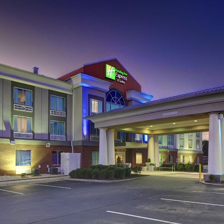 Holiday Inn Express Hotel & Suites Emporia By Ihg Esterno foto