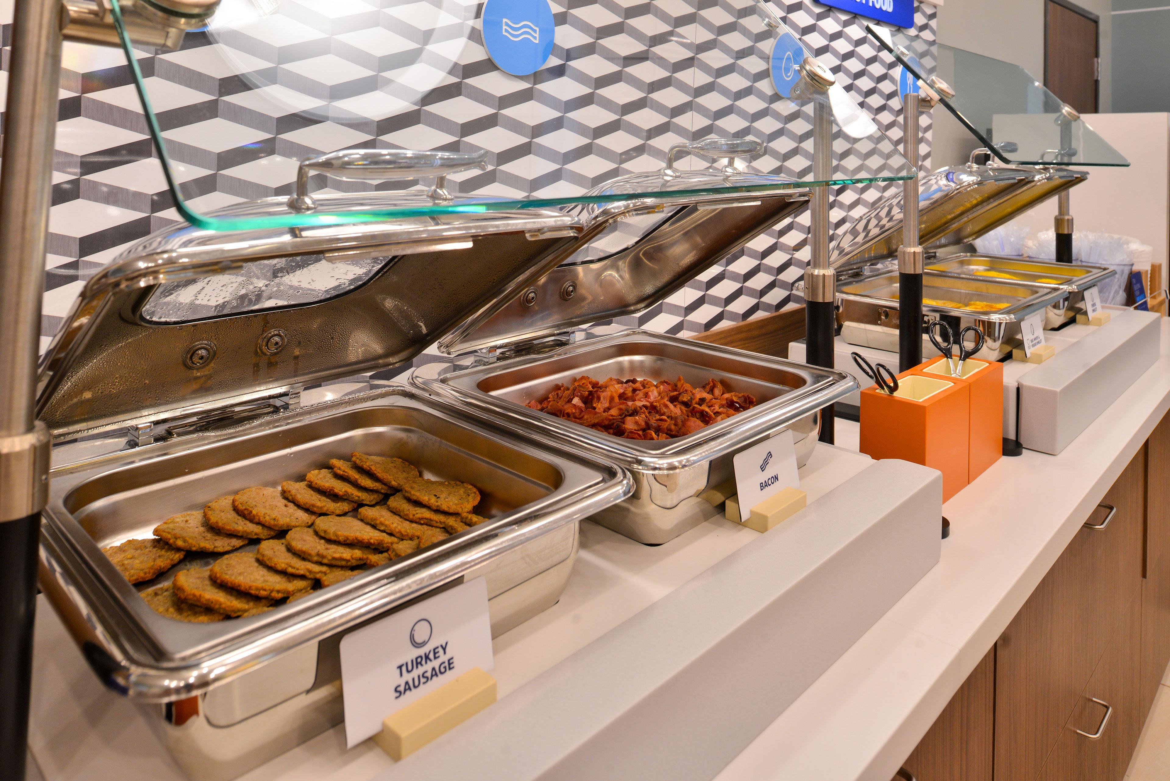 Holiday Inn Express Hotel & Suites Emporia By Ihg Esterno foto