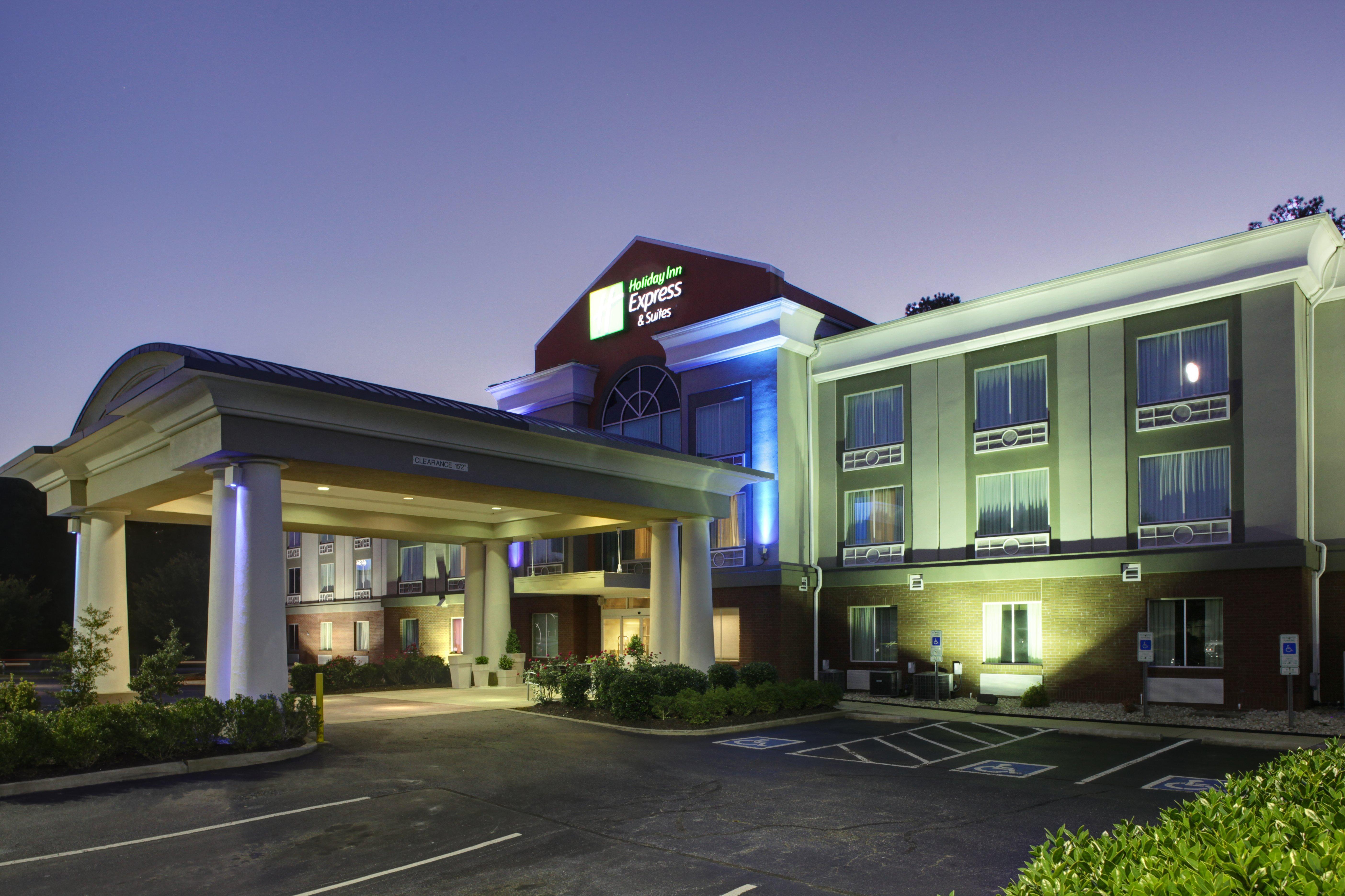 Holiday Inn Express Hotel & Suites Emporia, An Ihg Hotel Esterno foto